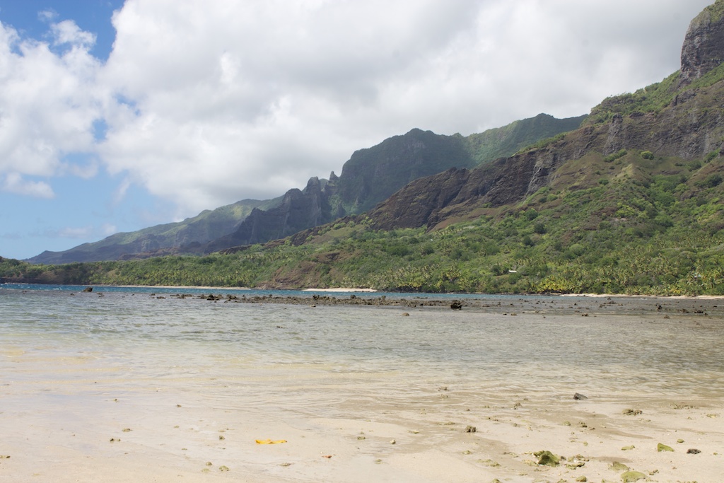 Taiohae and D'Anaho Bays