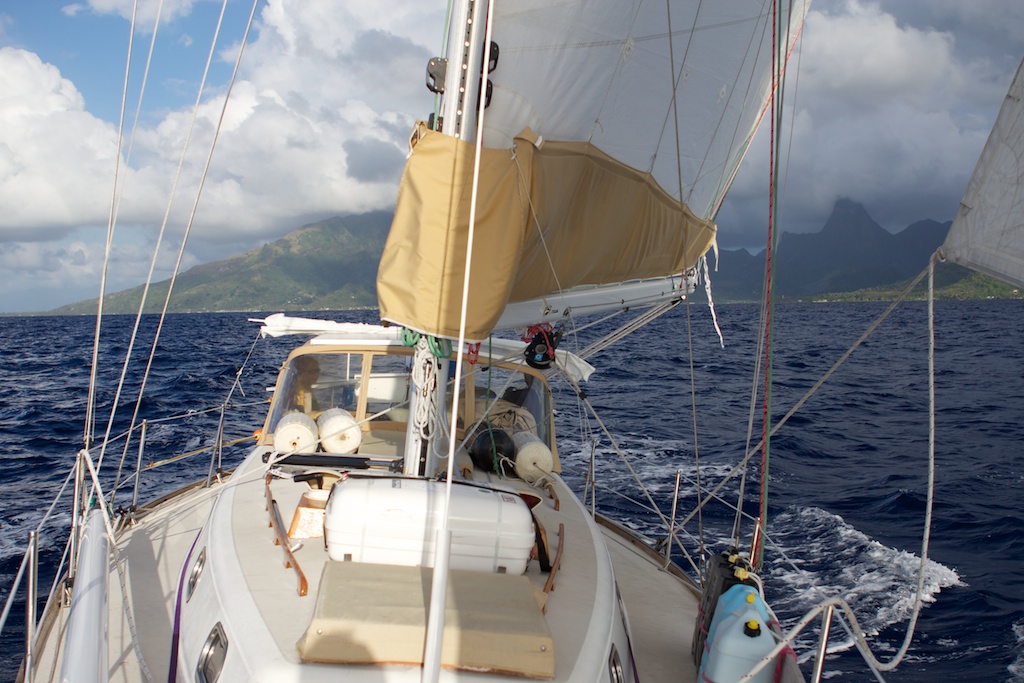 Cooks Bay, Mo'orea & Fare, Huahine