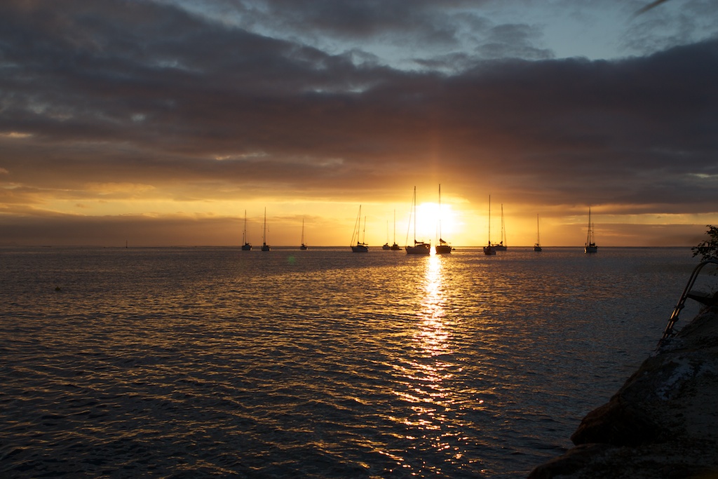 Cooks Bay, Mo'orea & Fare, Huahine