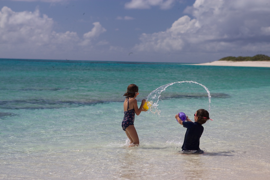 Photos: Port Vila, Vanuatu & Chesterfield Reef, New Caledonia