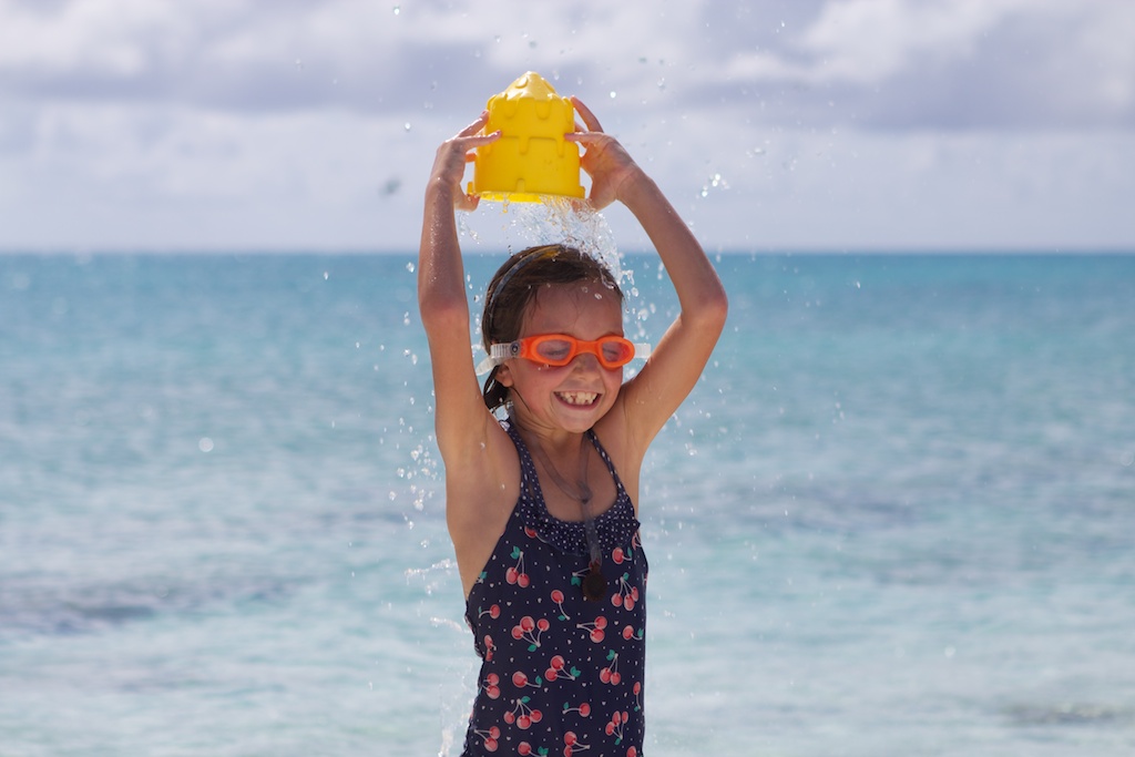 Photos: Port Vila, Vanuatu & Chesterfield Reef, New Caledonia